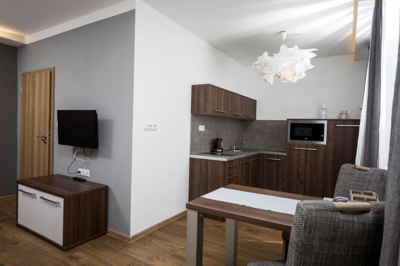 Sting Apartmany Trinec Exterior foto